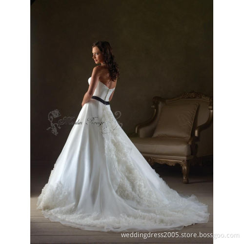 Exquisite Wedding Gown Wedding Dress Wedding Gown